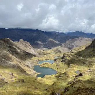 vue du lac de lares