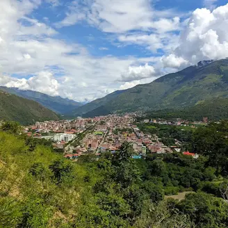 vue d'une ville au dessus pérou